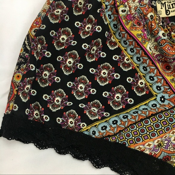 {Show Me Your Mumu} Shorts - Picture 3 of 8